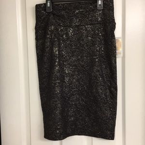 Elegant Black Cassie with Sequence